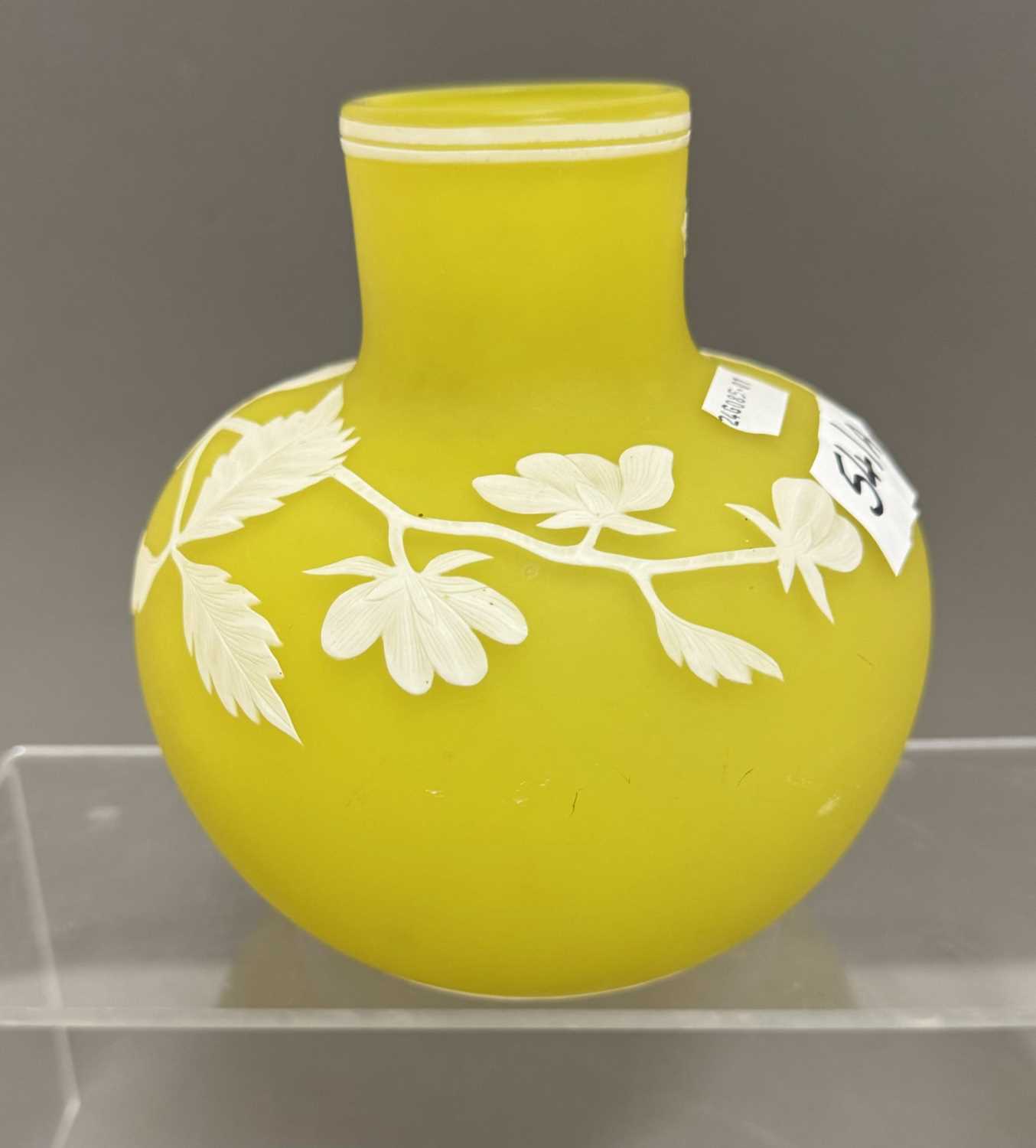 Glassware: - Image 2 of 2