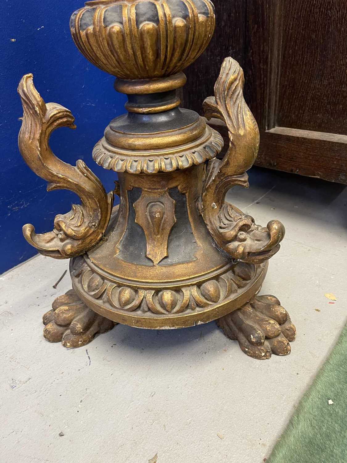 Furniture: - Image 4 of 8