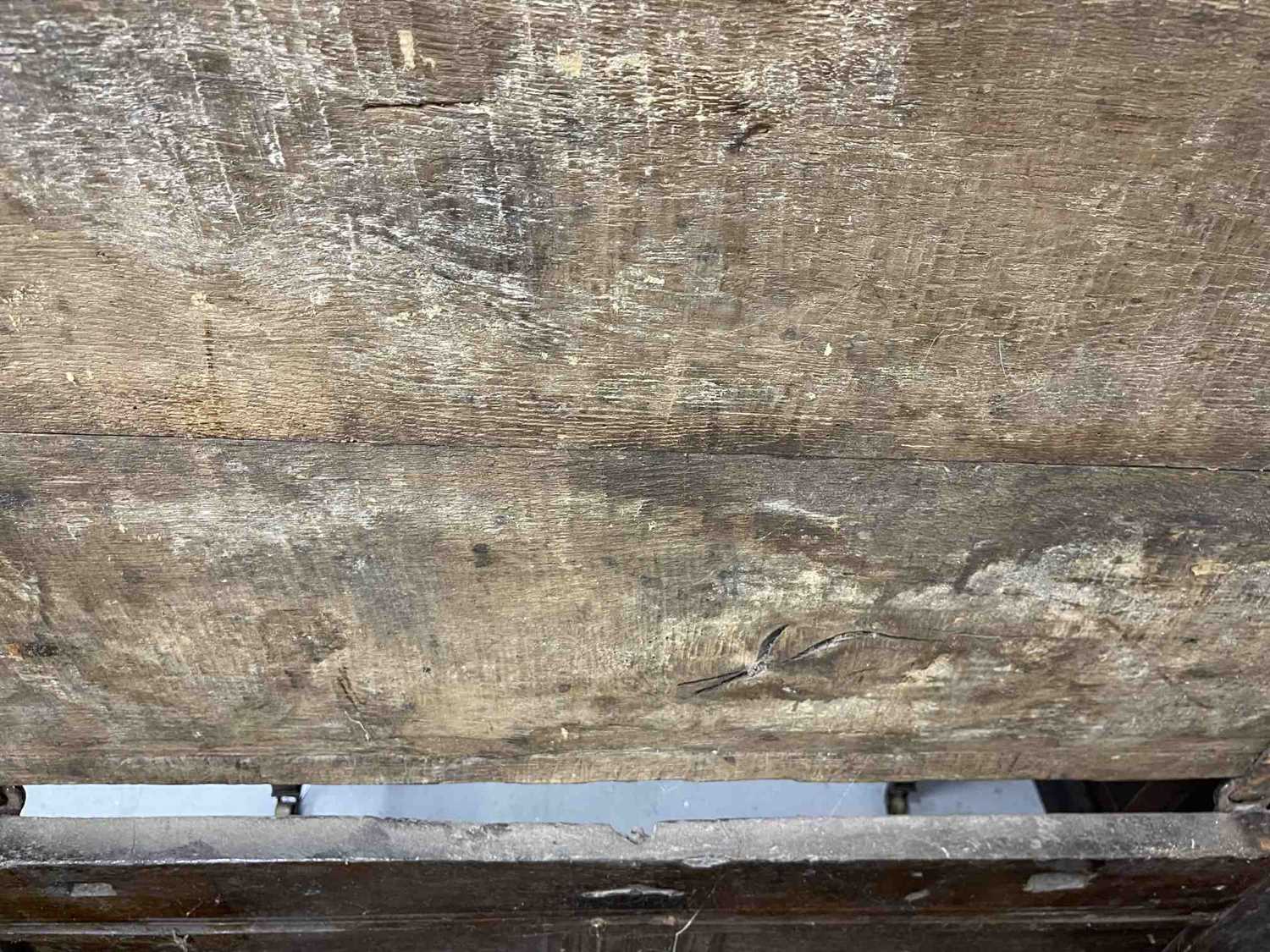 Furniture: - Image 5 of 6