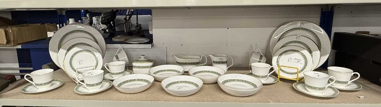 Ceramics: - Image 4 of 6