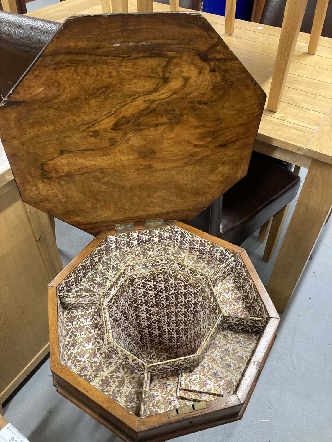 Furniture: - Image 3 of 3