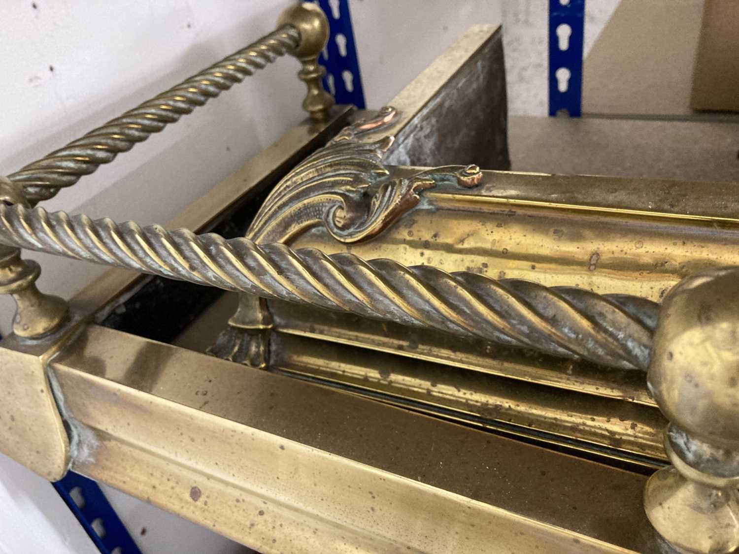 Metalware: - Image 8 of 10