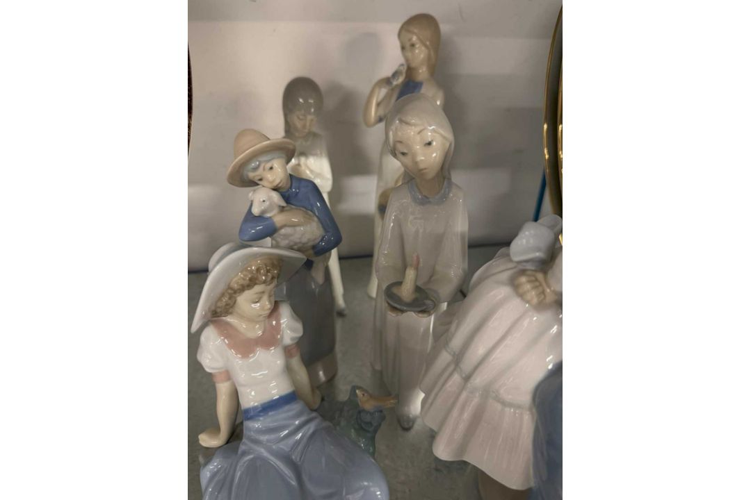 Ceramics: - Image 2 of 4