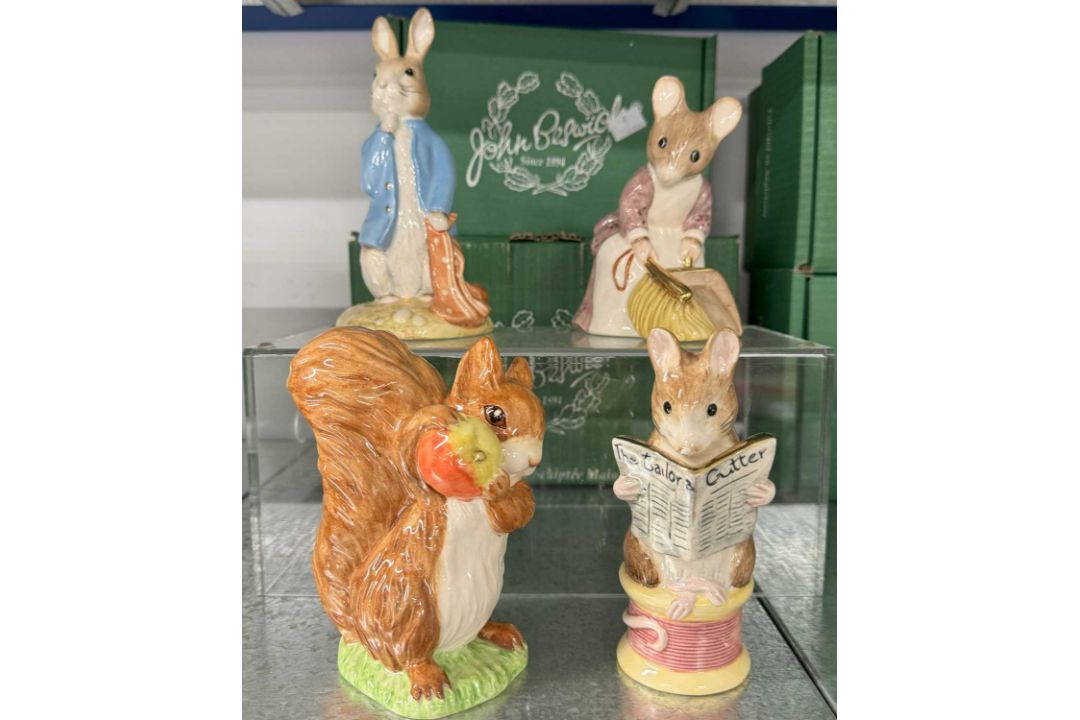 Ceramics: - Image 2 of 5
