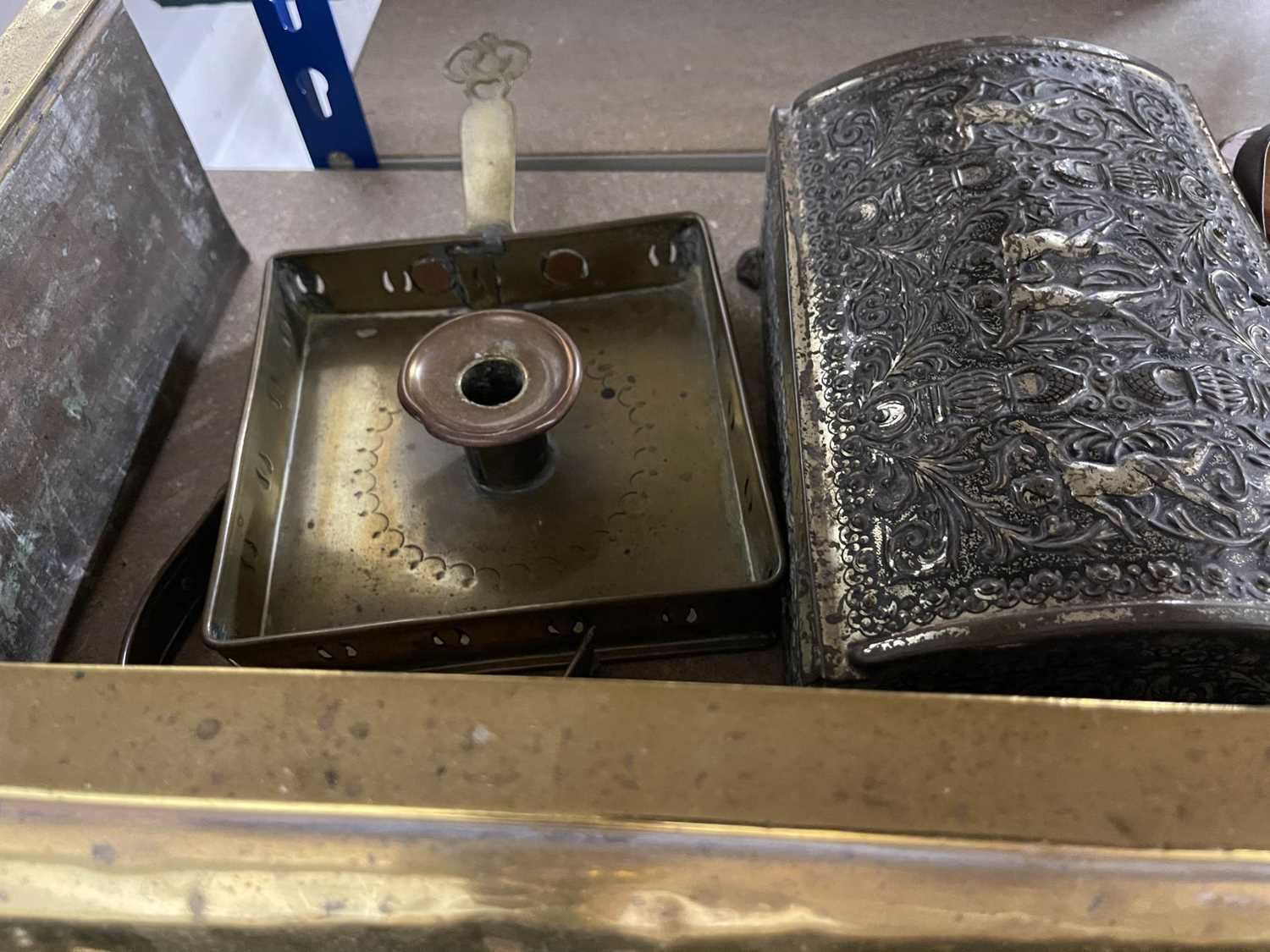 Metalware: - Image 9 of 10