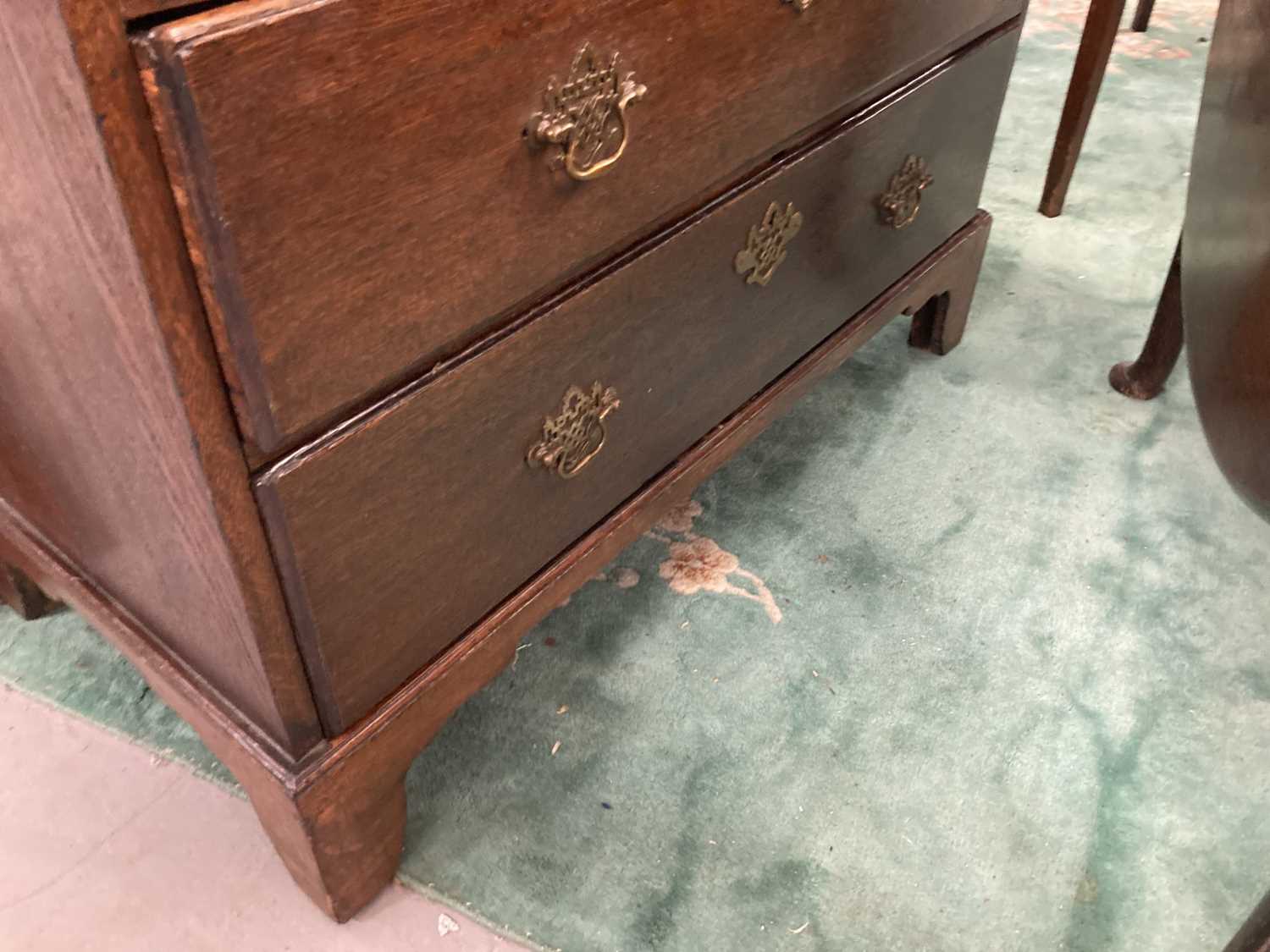 Furniture: - Image 2 of 4