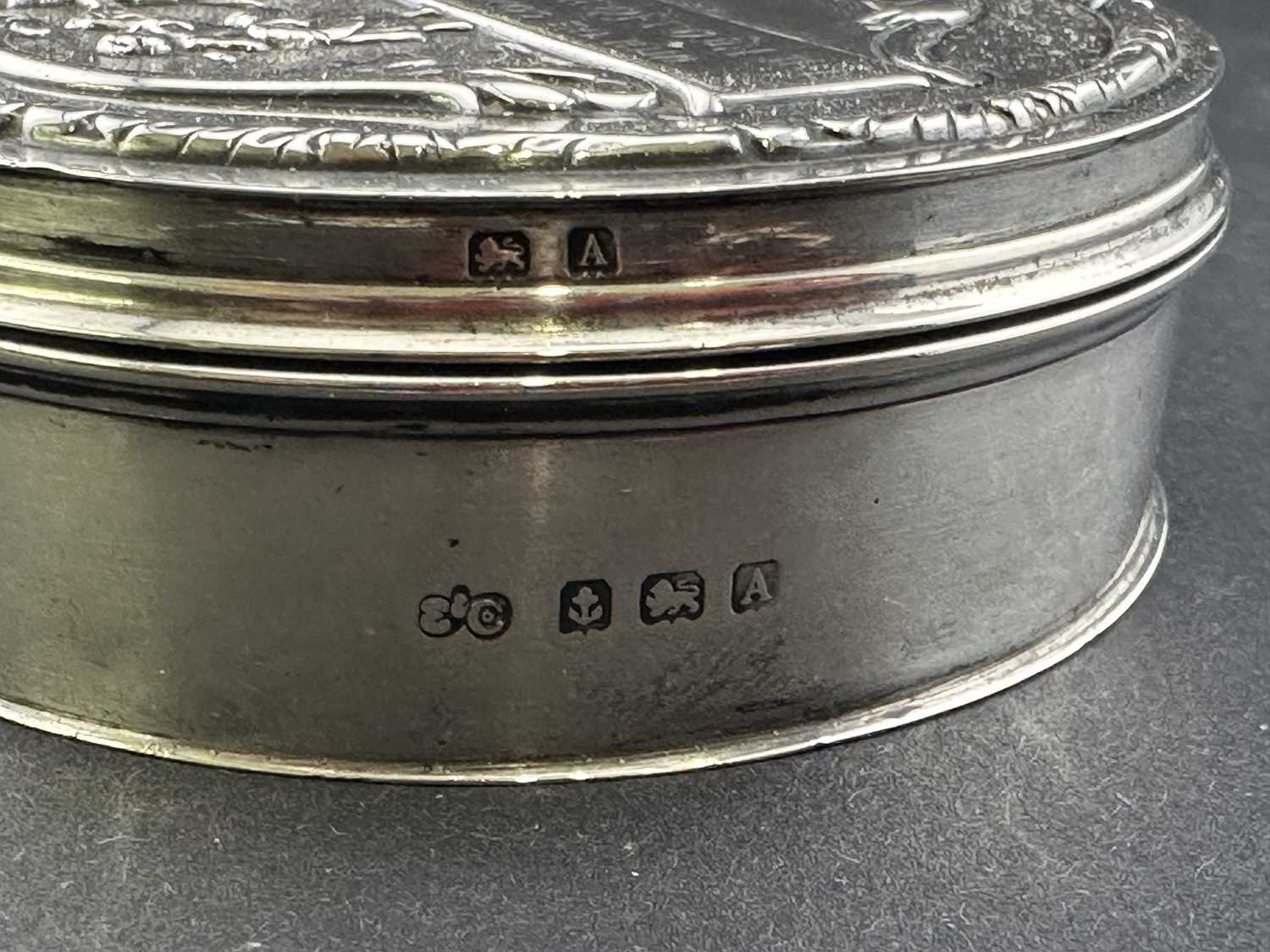 OCEAN LINER: - Image 4 of 4