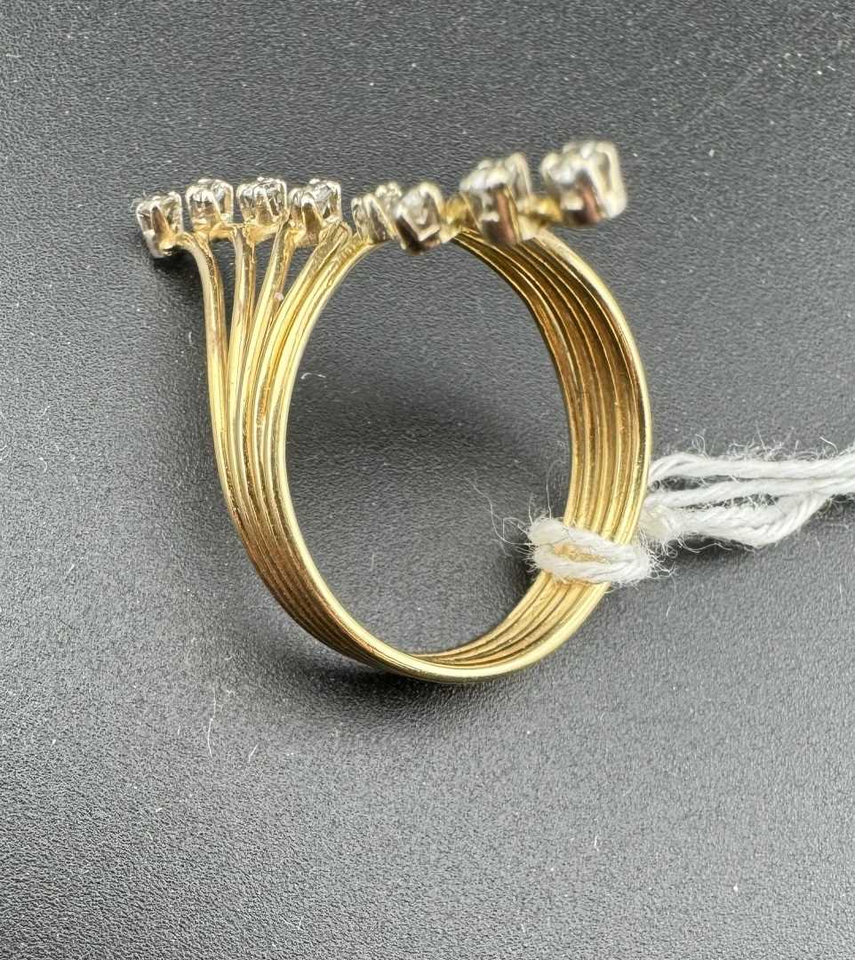 Jewellery: - Image 2 of 3