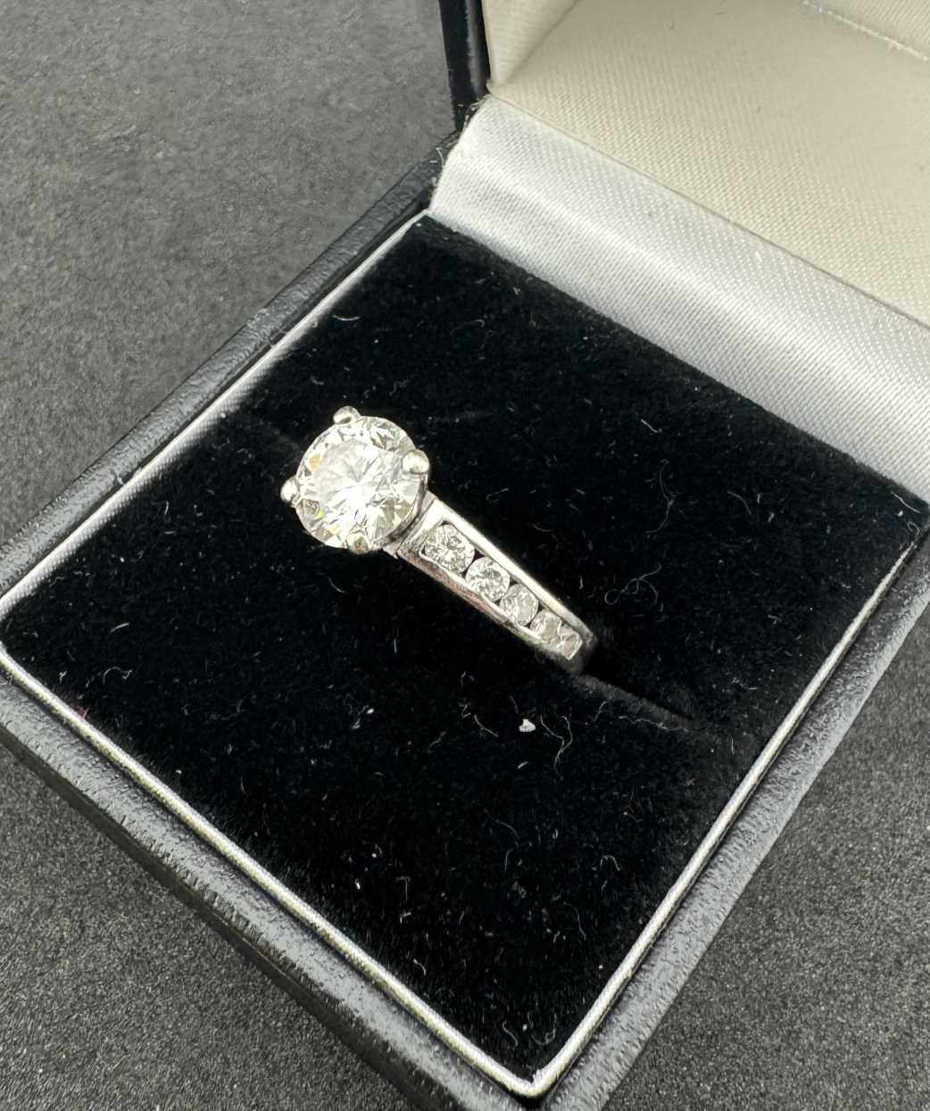 Jewellery: - Image 5 of 6