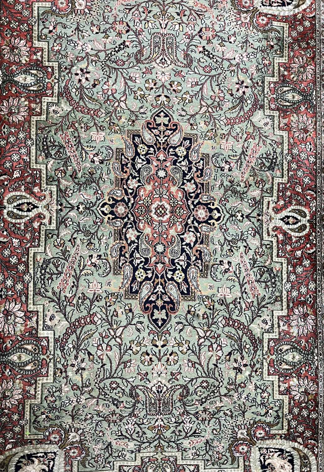Carpets & Rugs: - Image 2 of 5
