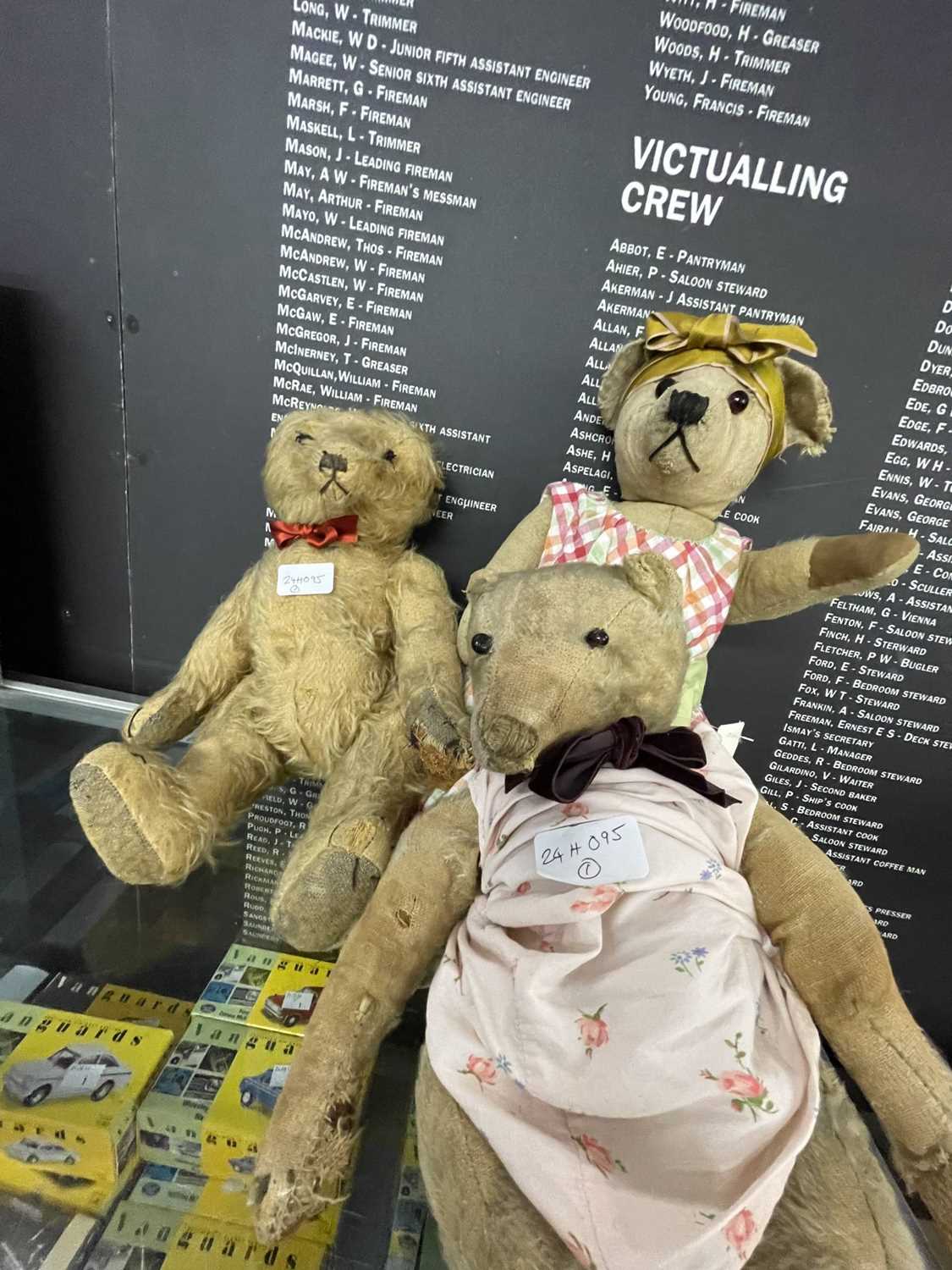 Toys: - Image 5 of 8