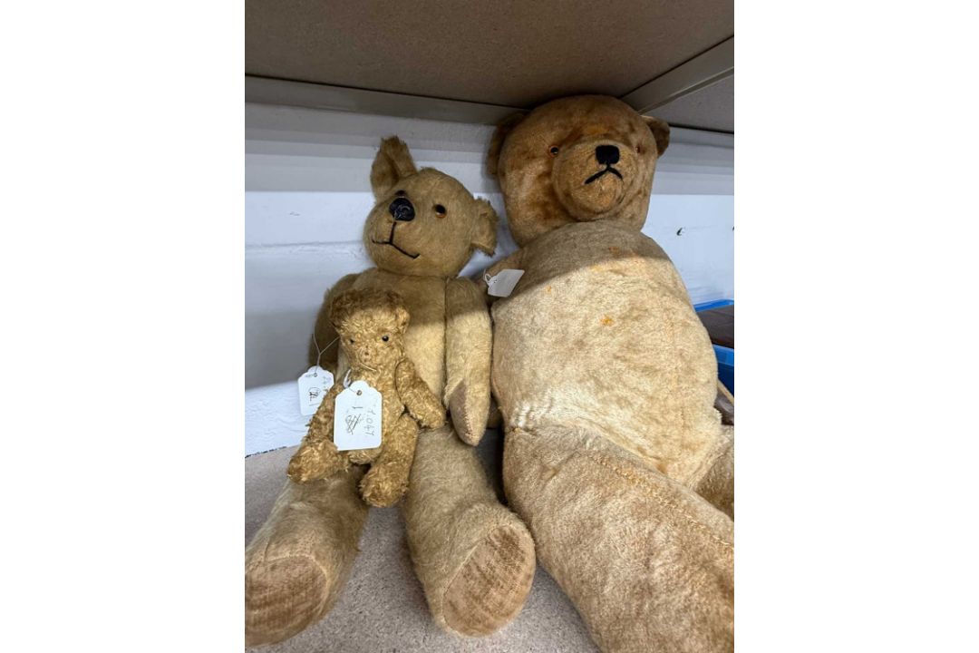 Toys: - Image 1 of 3