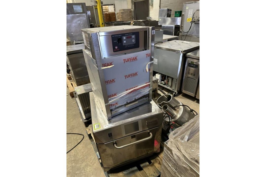 Pallet of Kitchen Equipment - Image 1 of 8