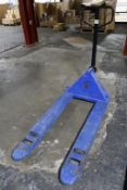Global Supply Pallet Truck