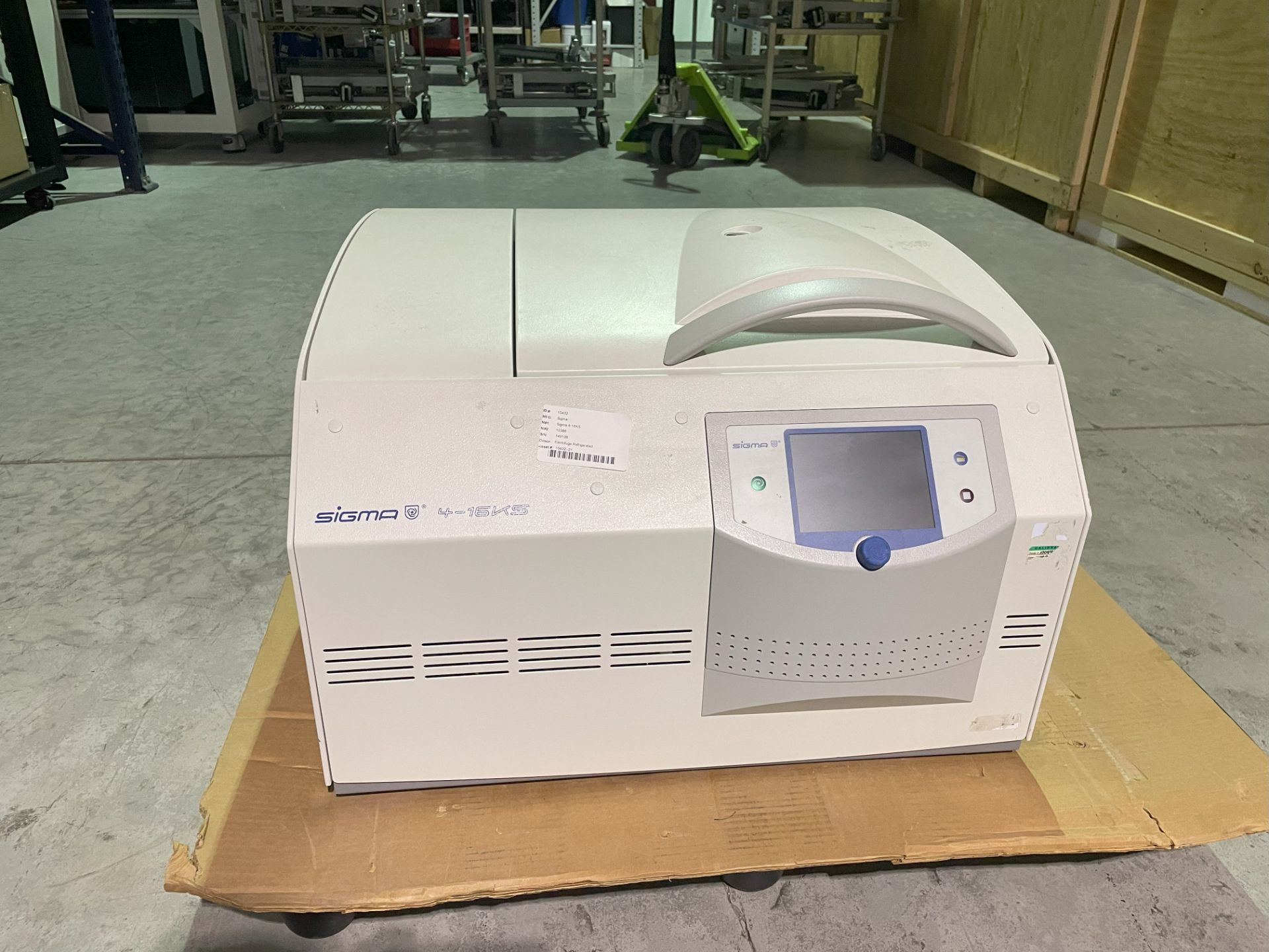 Sigma Refrigerated Centrifuge