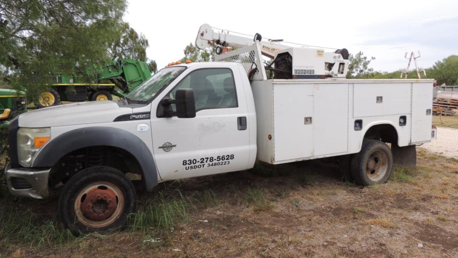 Ford F550 Service Truck - Image 2 of 27