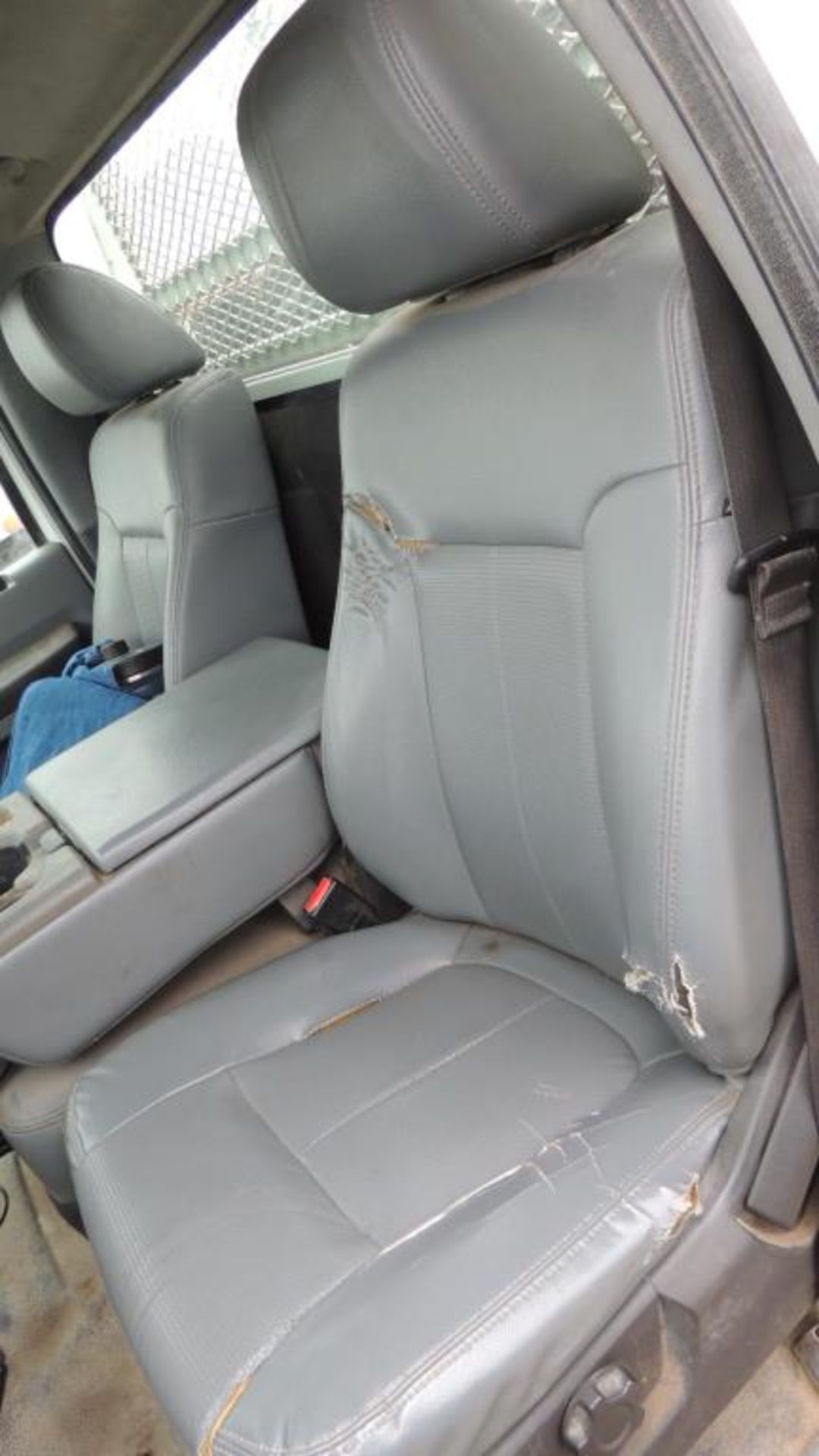 Ford F350 Cab & Chassis - Image 5 of 16