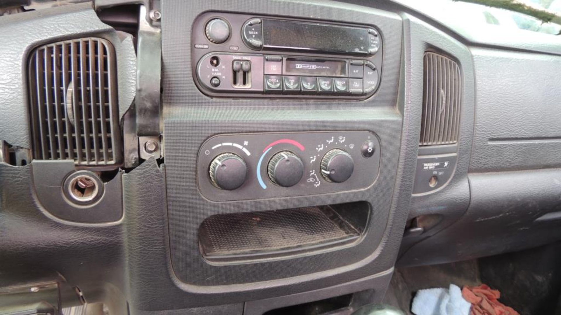Dodge 2500 Service Truck - Image 16 of 19