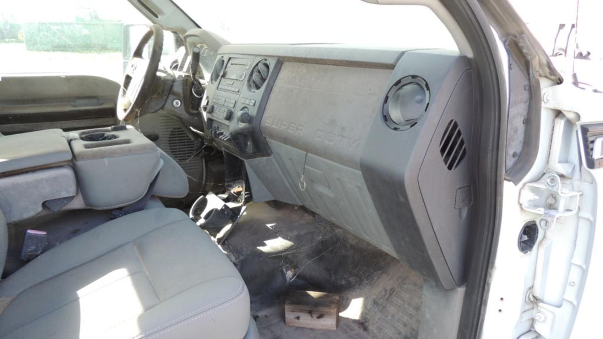 Ford F350 Cab & Chassis - Image 6 of 13