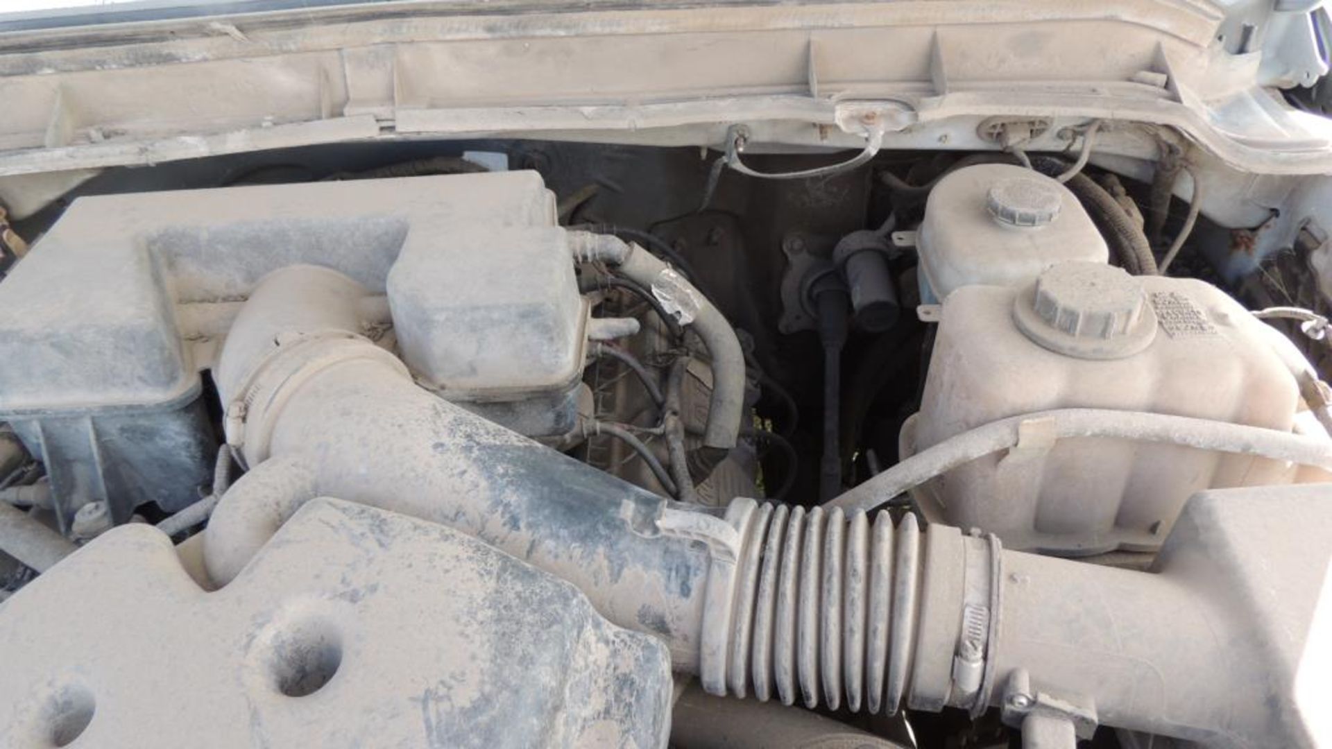 Ford F350 Cab & Chassis - Image 11 of 13