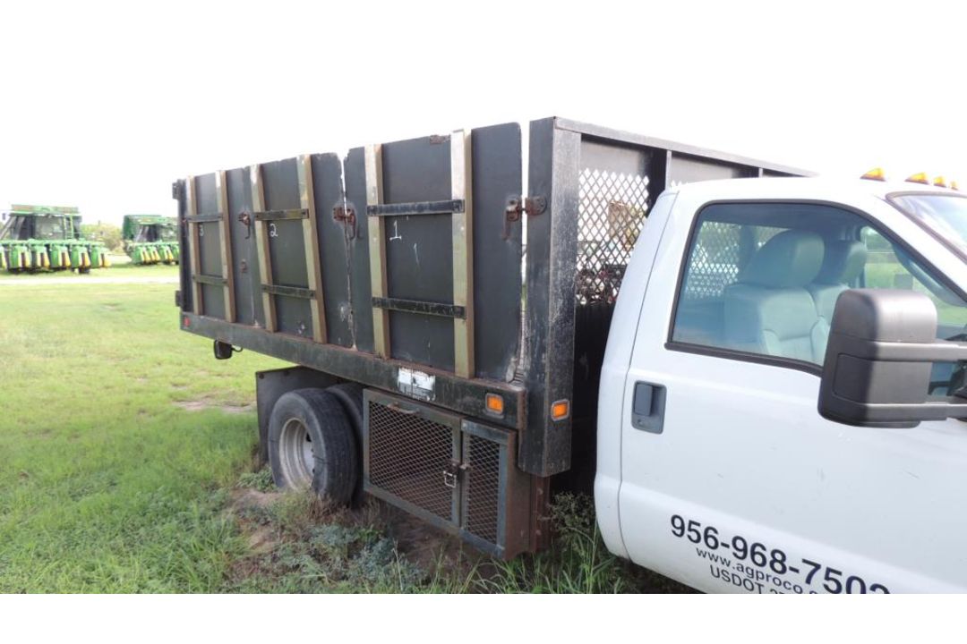 Ford F350 Stake Bed - Image 3 of 19