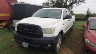 Toyota Tundra Pickup (2010)