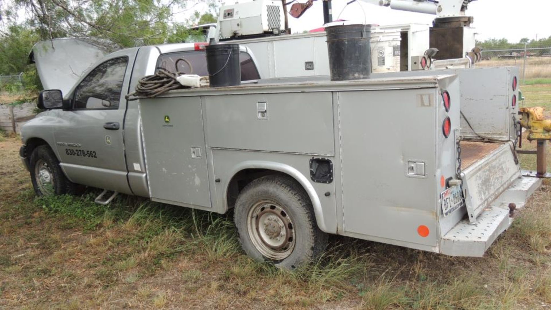 Dodge 2500 Service Truck - Image 10 of 19