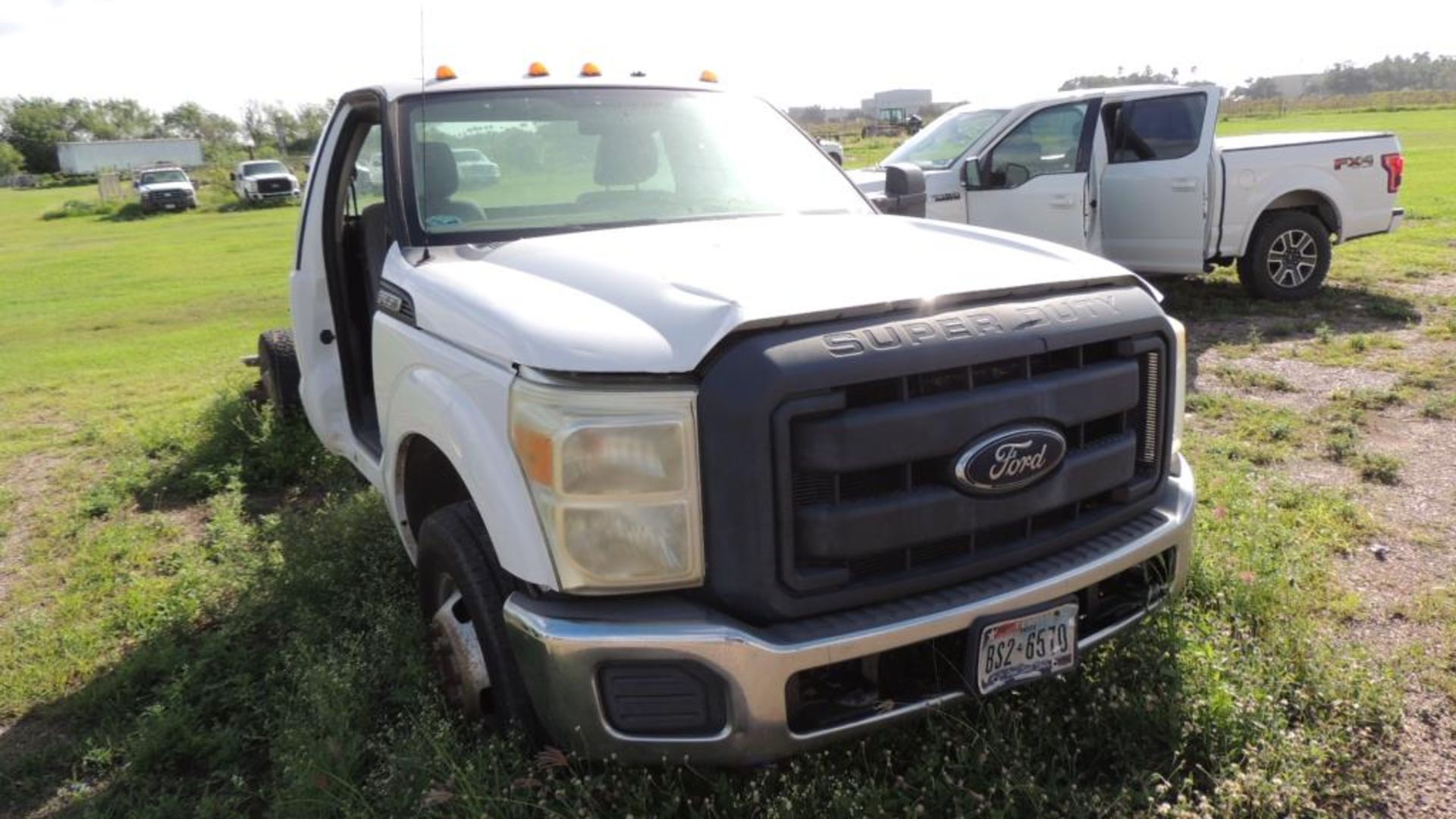 Ford F350 Cab & Chassis - Image 2 of 13