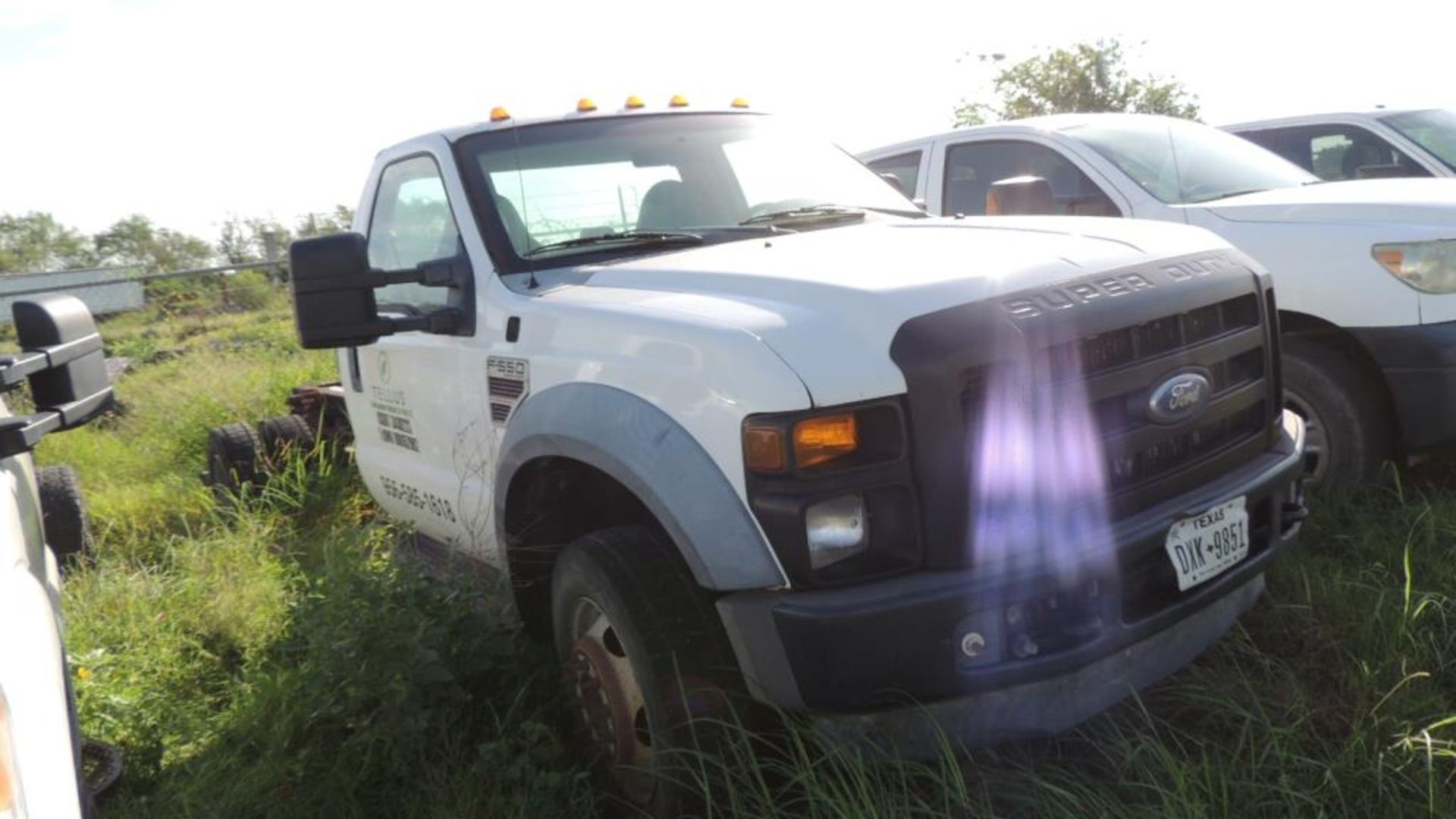 Ford F550 Cab & Chassis - Image 2 of 17