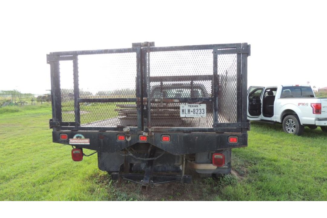 Ford F350 Stake Bed - Image 4 of 19