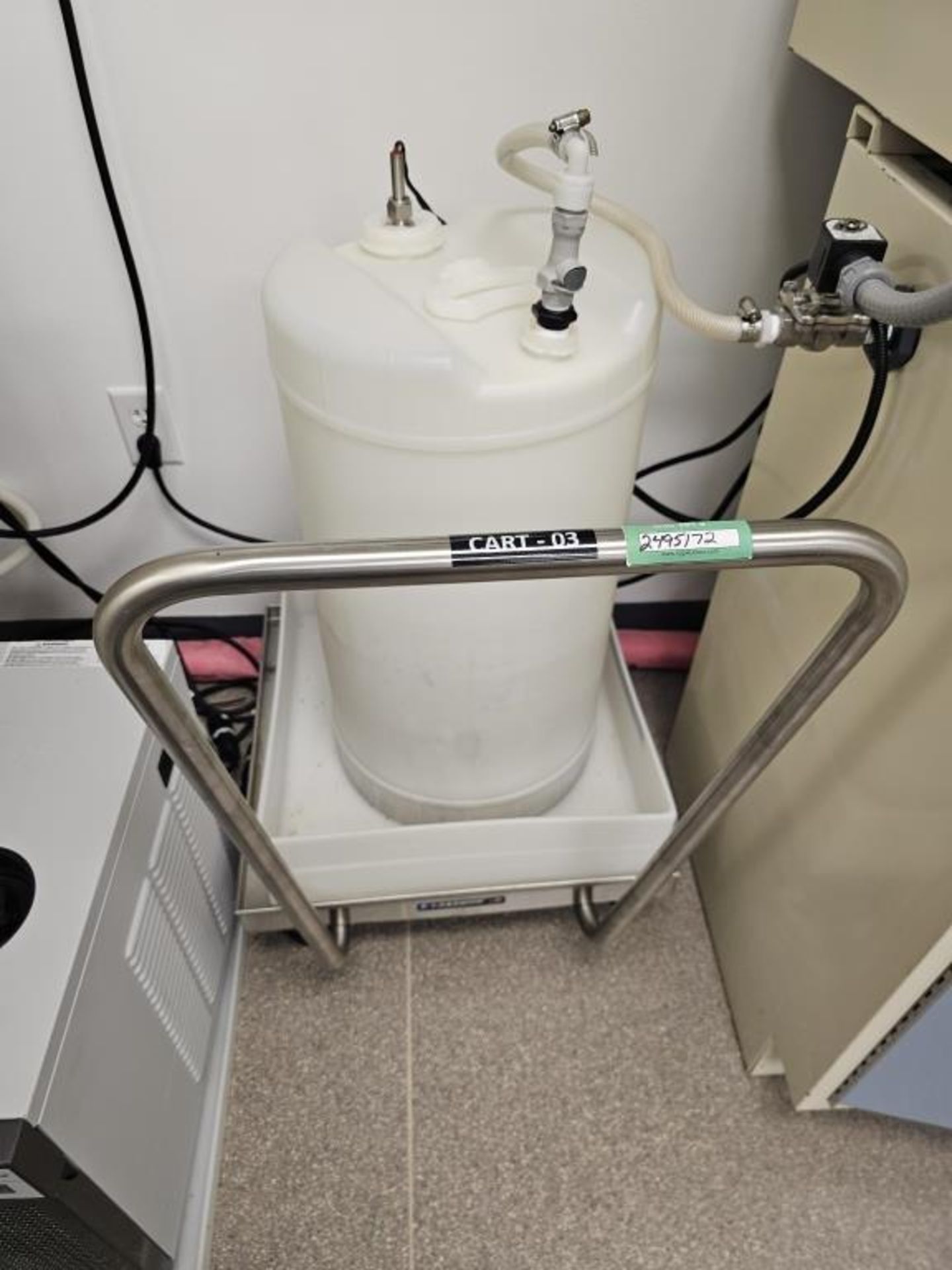 Lab Hood and Contents - Image 11 of 11