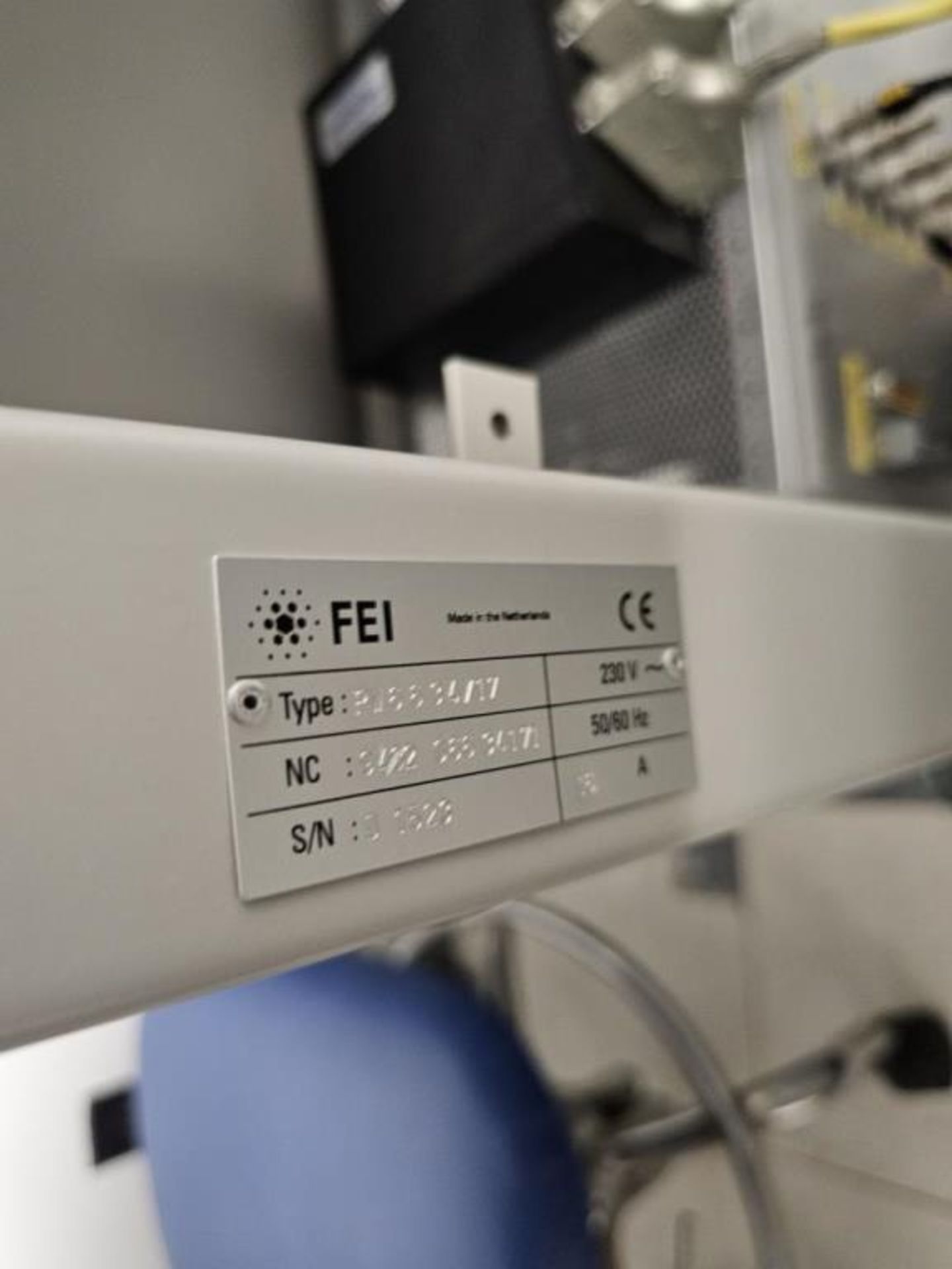 Scanning Electron Microscope - Image 13 of 27