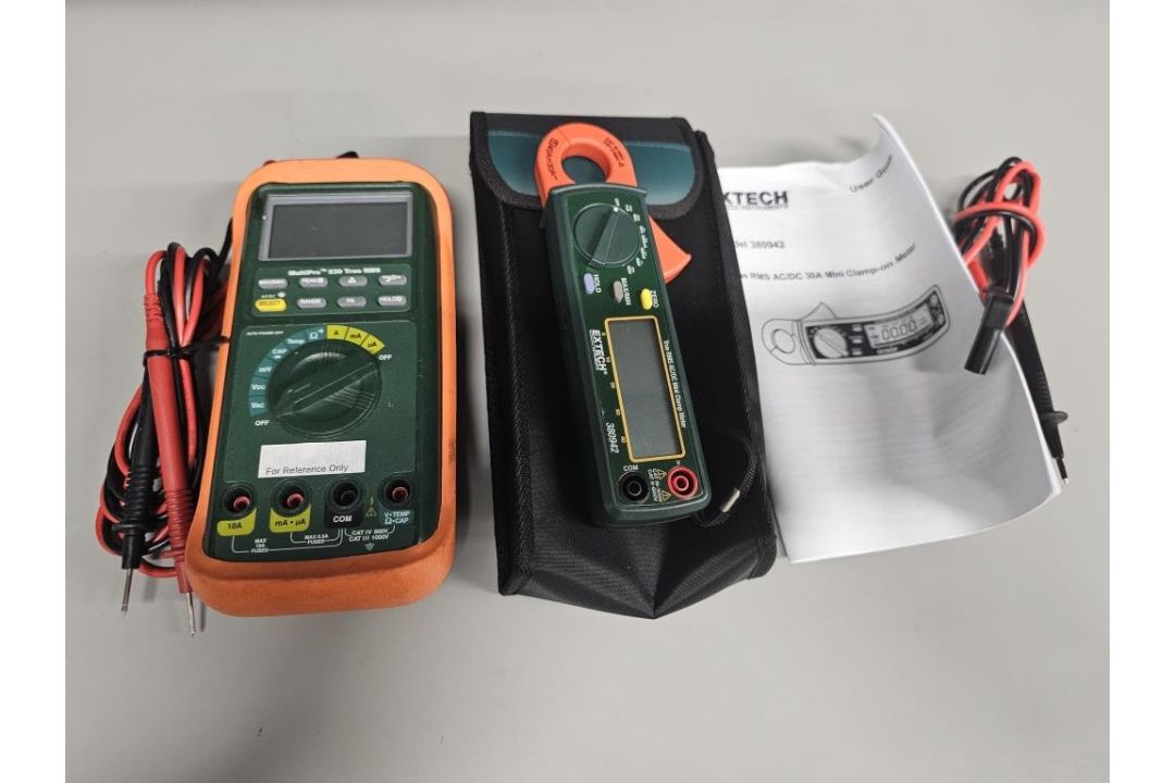 (2) Digital Multimeters - Image 1 of 11