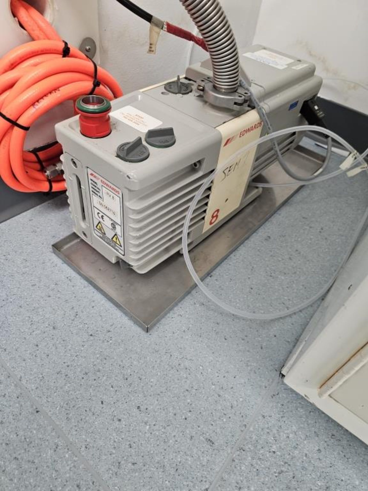 Scanning Electron Microscope - Image 27 of 27