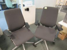 (2qty) Office Swivel Chairs