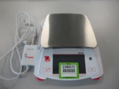 OHAUS Scout SKX2202 Precision Balance