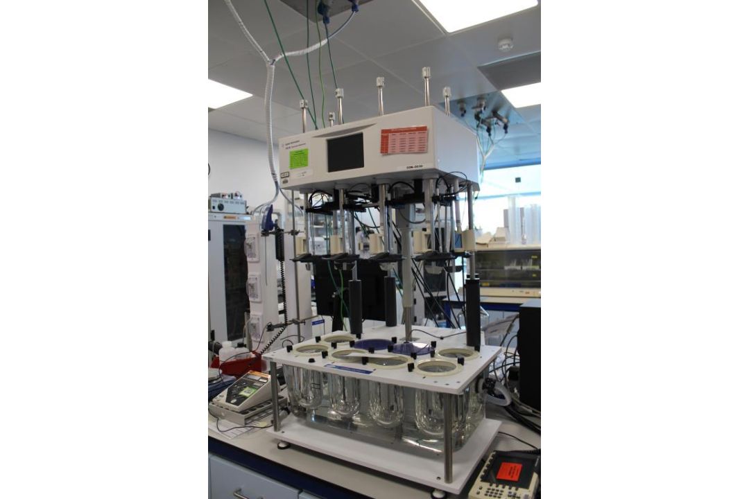 Agilent 708-DS Dissolution System - Image 2 of 8