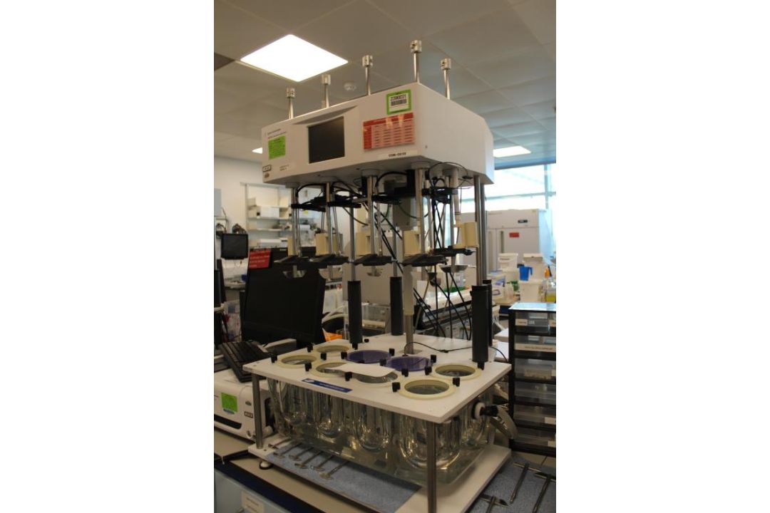 Agilent 708-DS Dissolution System - Image 1 of 8