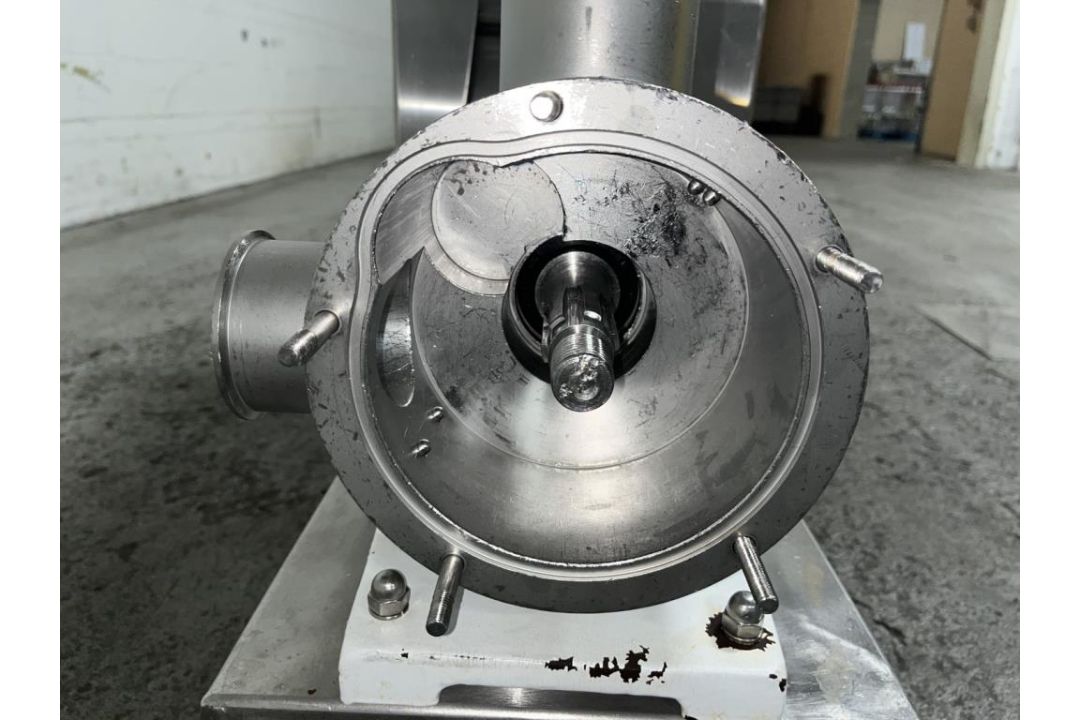 Pump - Image 12 of 17