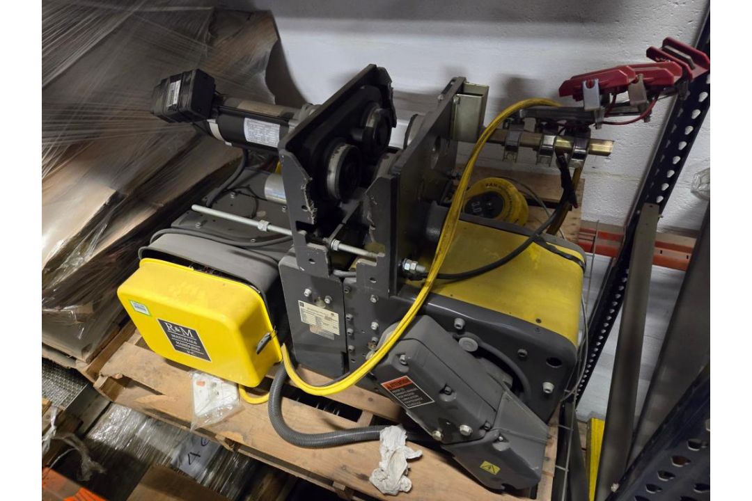 R&M Electric Hoist - Image 8 of 8
