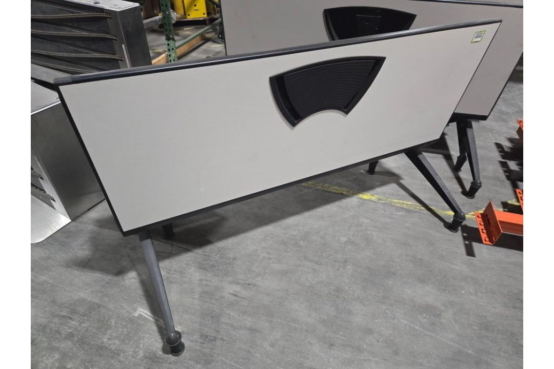 Fold Down Tables - Image 2 of 6