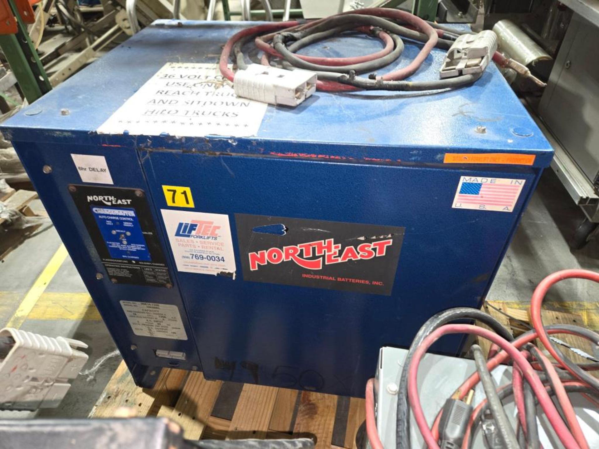 Battery Chargers - Image 7 of 9