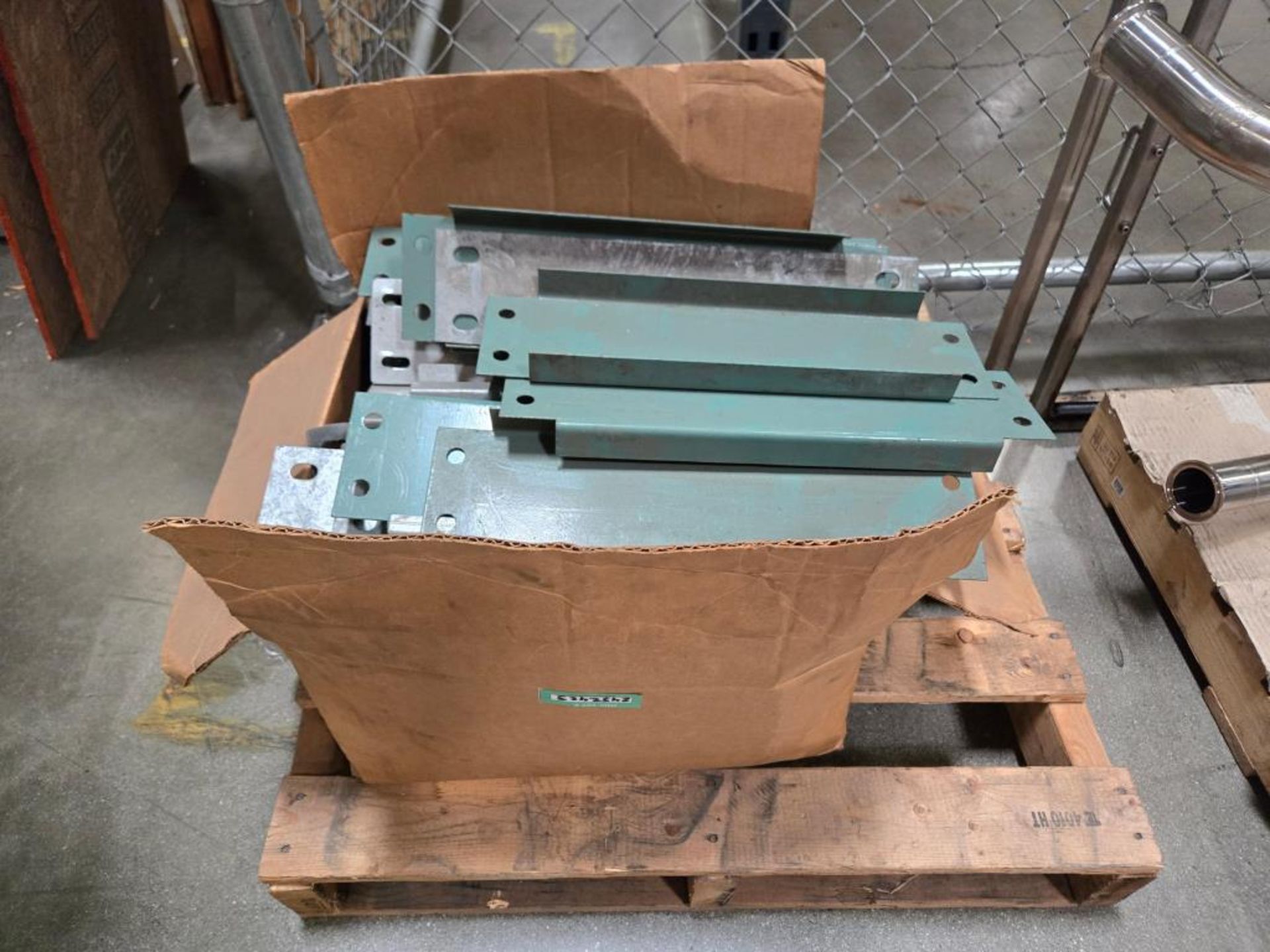 Steel Grates - Image 3 of 4
