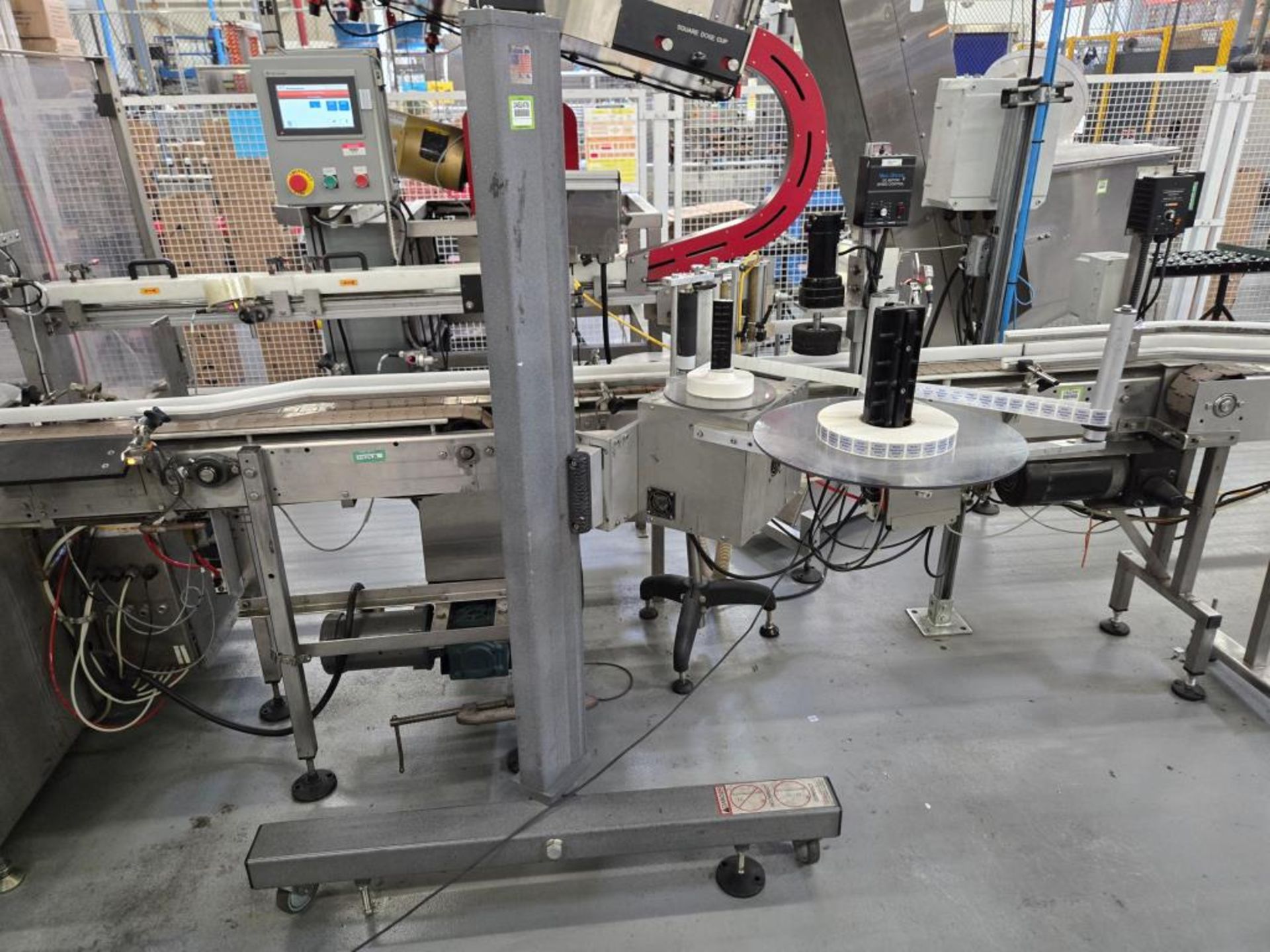 Universal Labeling Systems Labeling Machine
