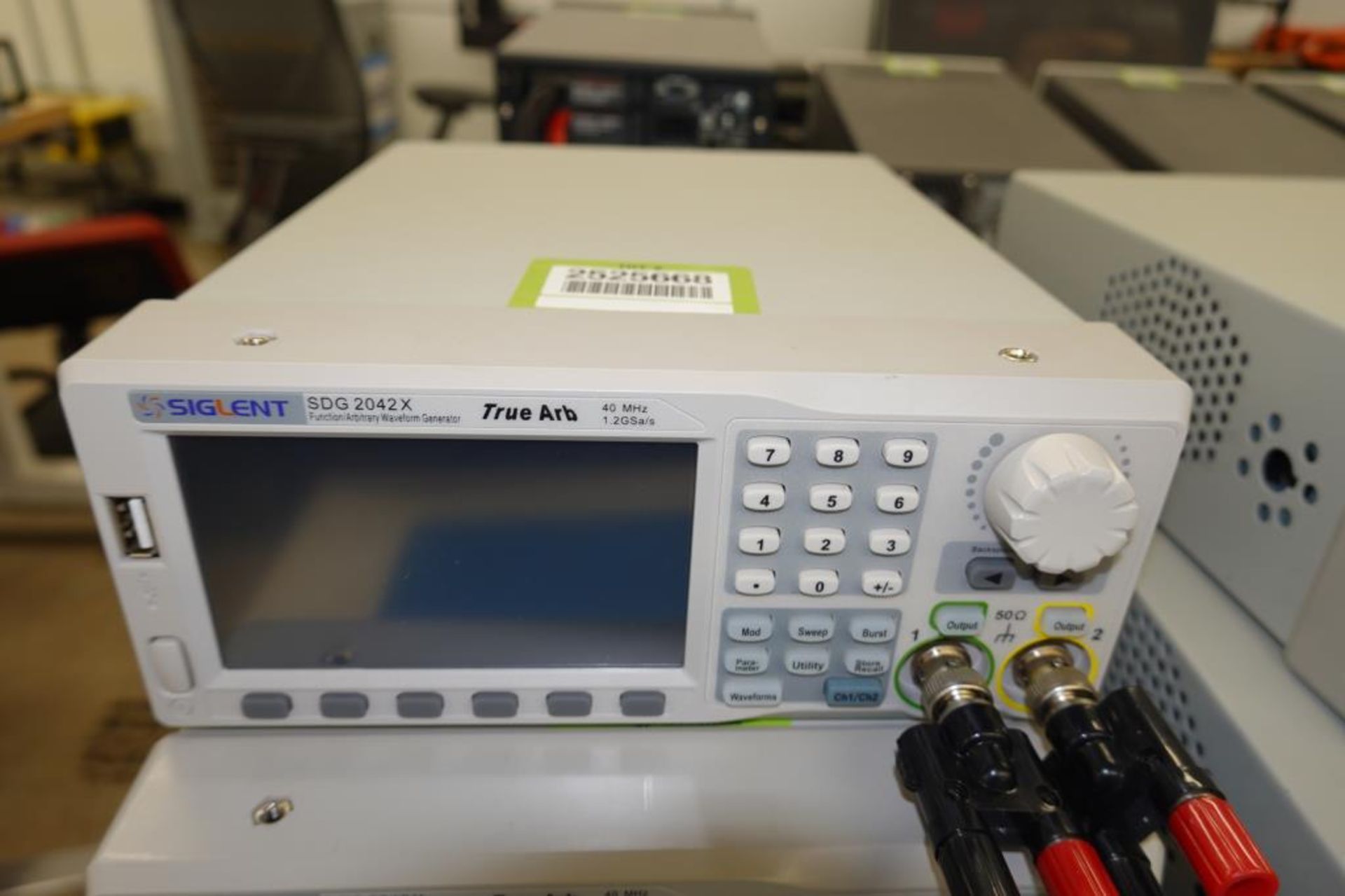 Function/Arbitrary Waveform Generator - Image 5 of 5