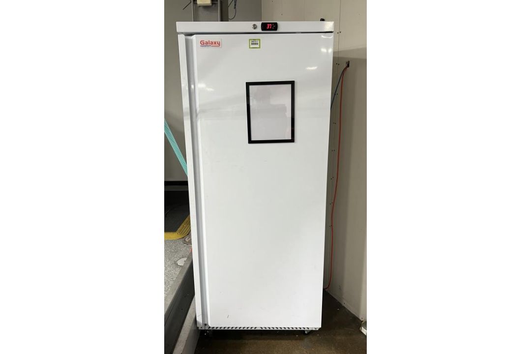 Reach-In Freezer - Image 1 of 4