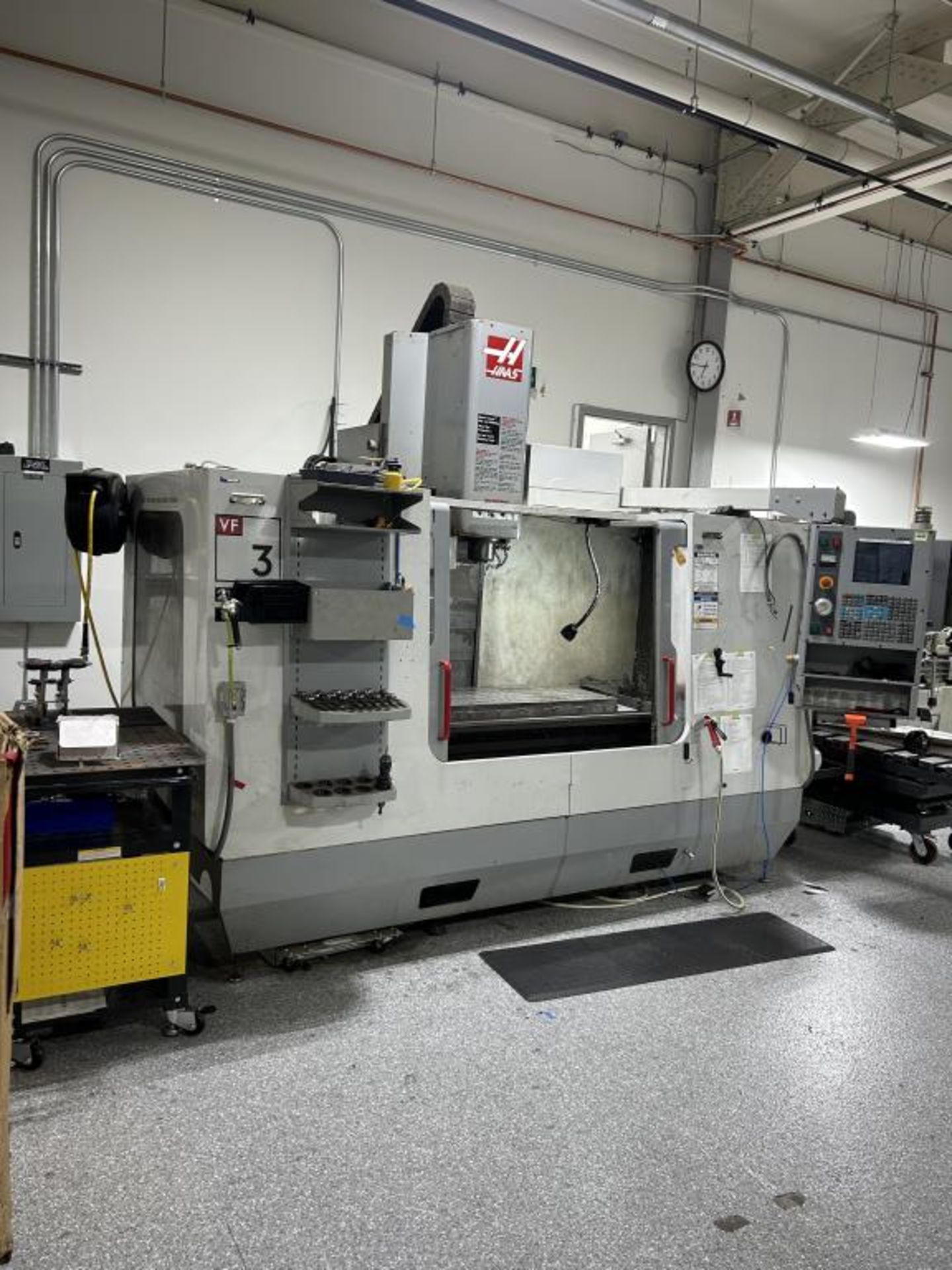 Haas VF-3D CNC Machine - Image 2 of 27