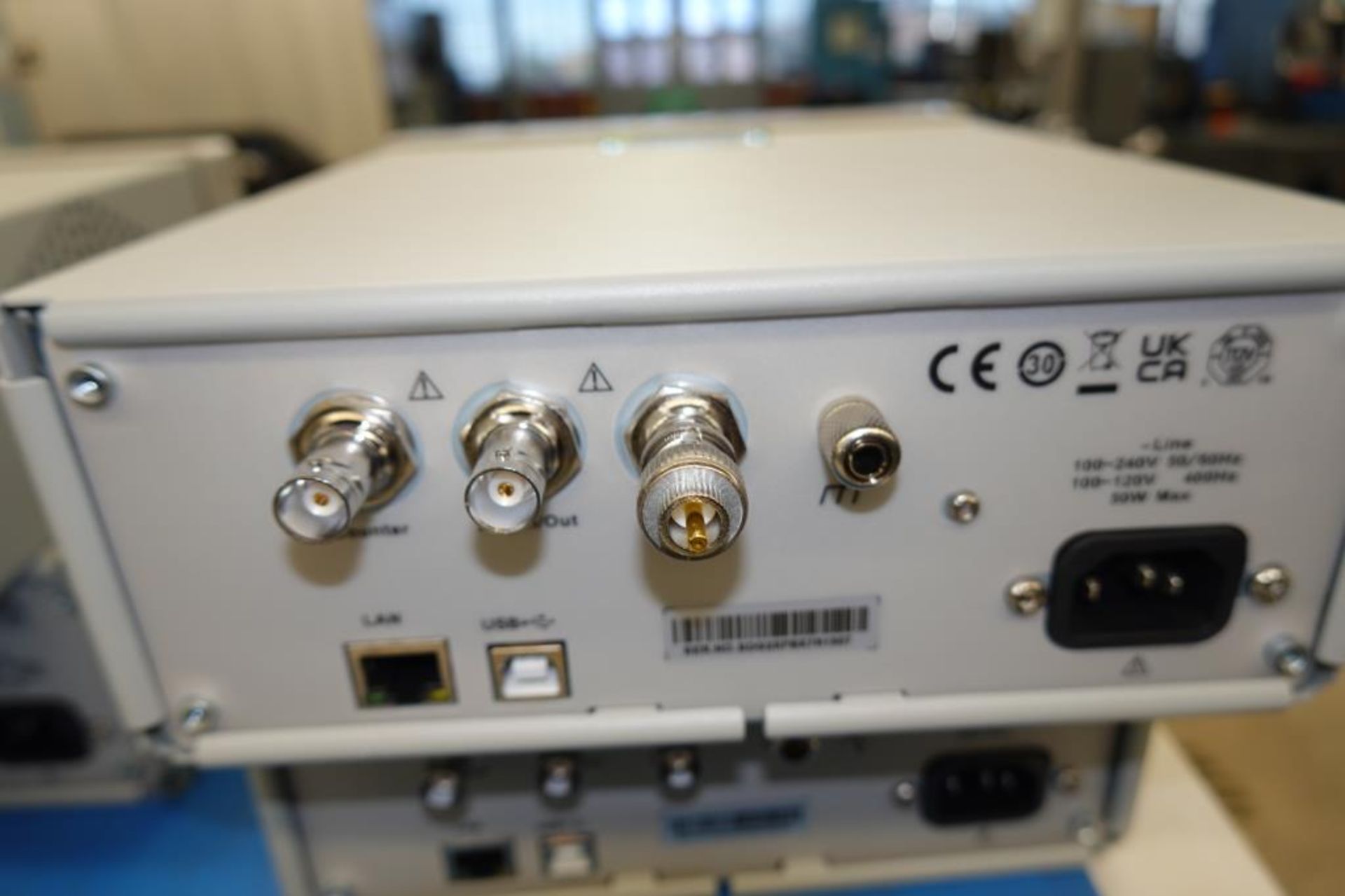 Function/Arbitrary Waveform Generator - Image 4 of 5