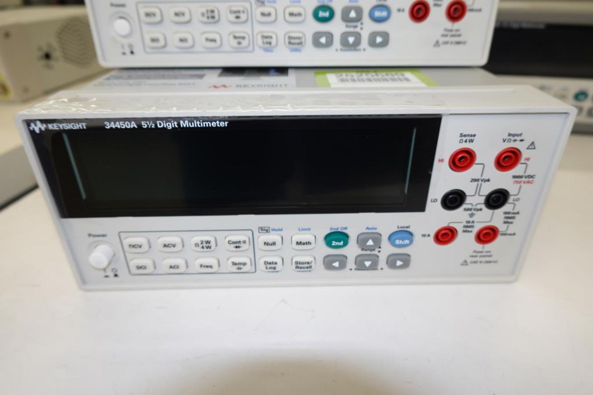 5-1/2 Digit Digital Multimeter
