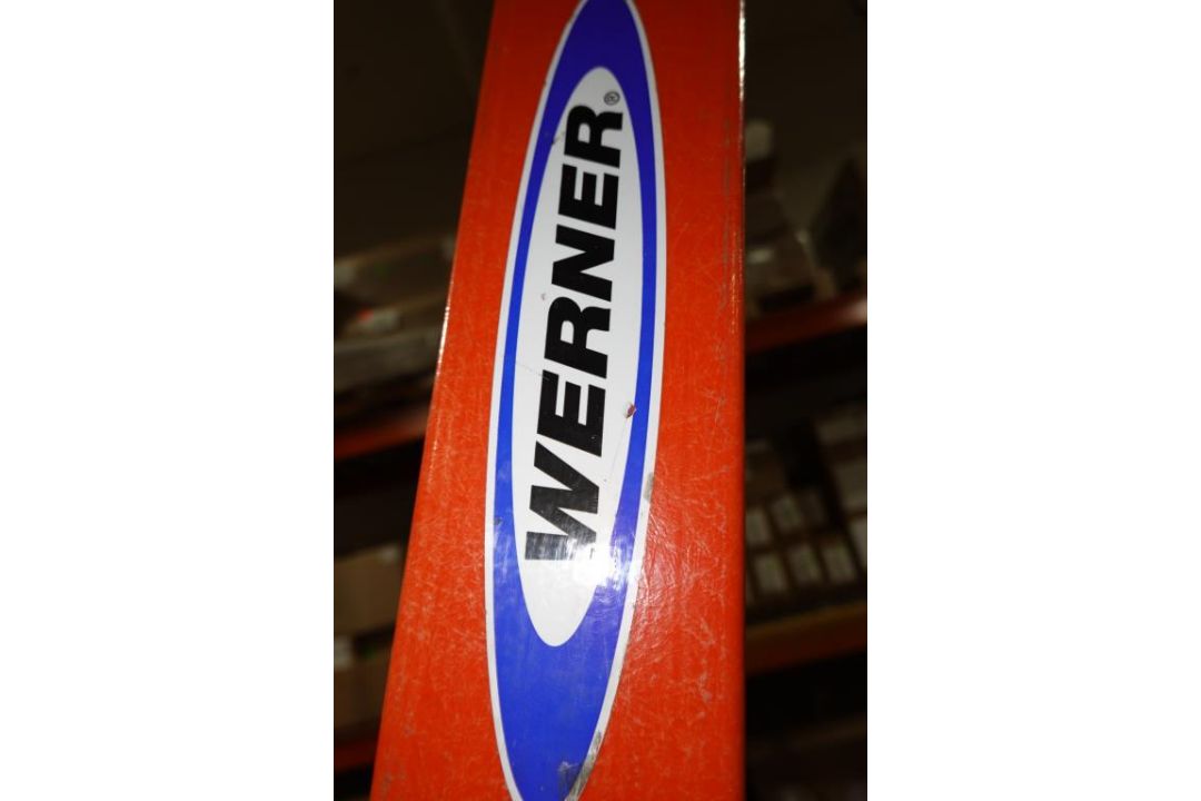 12" ft. Fiberglass Ladder - Image 3 of 5